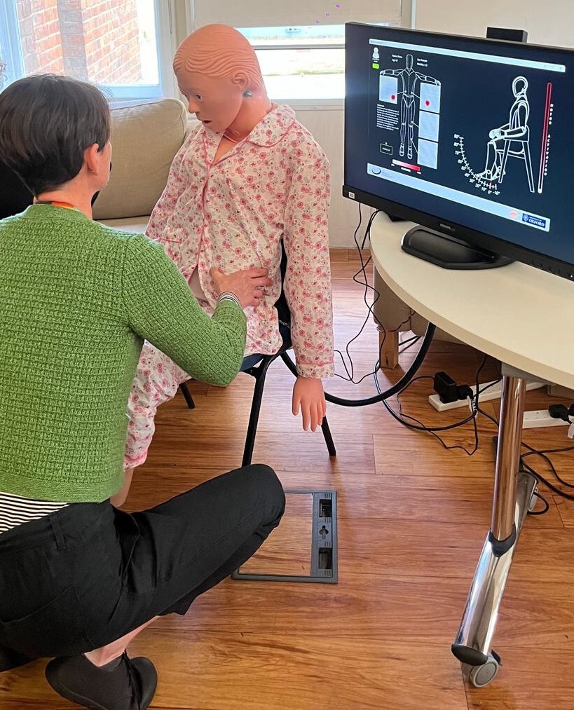 Occupational therapists from Oxfordshire County Council’s adult social care team are working with experts from the Oxford Robotics Institute and University College London, on innovative research which uses robots to take the place of a person being assessed